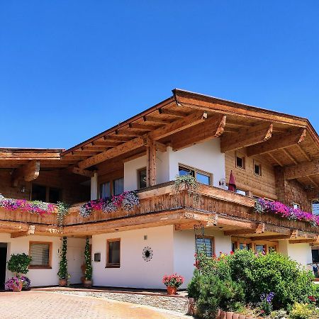 Haus Jessica Incl National Park Sommercard Mittersill Bagian luar foto